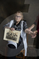 REPORTAGE - Portraits von Holocaust-Überlebenden