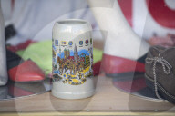 NEWS - Coronavirus: Oktoberfest Absage - Trachtenmode Geschäfte in München