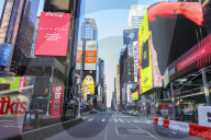 NEWS - Coronavirus: Atmosphäre auf dem Times Square in Manhattan in New York City