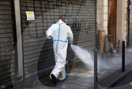 NEWS - Coronavirus: Strassenreinigung in Paris