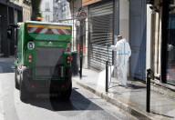 NEWS - Coronavirus: Strassenreinigung in Paris