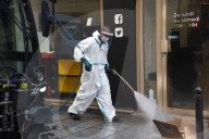 NEWS - Coronavirus: Strassenreinigung in Paris