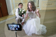 NEWS - Coronavirus: Hochzeit via Live-Stream in Moskau
