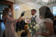 NEWS - Coronavirus: Hochzeit via Live-Stream in Moskau
