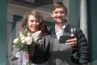 NEWS - Coronavirus: Hochzeit via Live-Stream in Moskau

