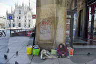 NEWS - Coronavirus: Obdachlose in der verlassenen Stadt Mailand
