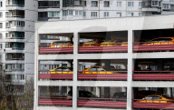 NEWS - Coronavirus: Taxis auf Parkplätzen in Moskau