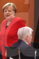 NEWS - Regierungsmitglieder bei der Kabinettssitzung in Berlin