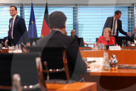 NEWS - Regierungsmitglieder bei der Kabinettssitzung in Berlin