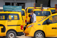 NEWS - Coronavirus: Taxi-Parkplatz in New York City

