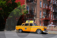 NEWS - Coronavirus: Taxi-Parkplatz in New York City
