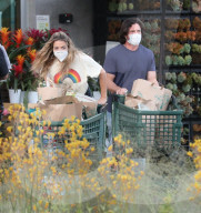 PREMIUM EXCLUSIVE Denise Richards Rocks Super Cute Rainbow T-Shirt During Quarantine Grocery Run