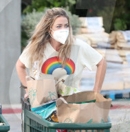 PREMIUM EXCLUSIVE Denise Richards Rocks Super Cute Rainbow T-Shirt During Quarantine Grocery Run