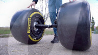 FEATURE - Hoverboard erhält F1-RennfelgeN