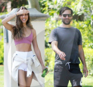 PREMIUM EXCLUSIVE Tobey Maguire's Sexy Girlfriend Tatiana Dieteman Shows Off Her Impreccable Abs