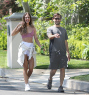 PREMIUM EXCLUSIVE Tobey Maguire's Sexy Girlfriend Tatiana Dieteman Shows Off Her Impreccable Abs