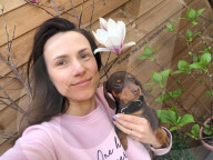 FEATURE -  Dogfluencer: Dasha und Lapaka sind die schönsten Dackel im Internet
