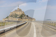 NEWS - Coronavirus:  Leere Gassen in Le Mont-Saint-Michel
