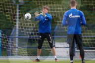 SPORT -  Bundesliga: FC Schalke 04 trainiert wieder