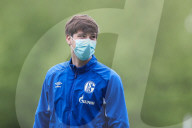 SPORT -  Bundesliga: FC Schalke 04 trainiert wieder