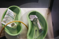 In the red zone in Sotiria hospital, Athens – a photo essay. Despite the fact that Greece’s hospitals have in recent years born the brunt of austerity measures, the country’s response to the Covid-19 pandemic has been heralded by some as an example t