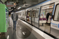 NEWS - Coronavirus: Pendleralltag in Paris