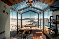 FEATURE - Grandios wohnen unter Sternen in abgelegenen Glashütten in Island 