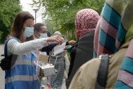 NEWS - Coronavirus:  Verteilung von Nahrungsmitteln in Genf