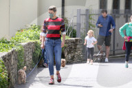 PEOPLE - Michelle Hunziker mit Tomaso Trussardi und den Töchtern Sole und Celeste beim Gassi gehen
