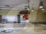 NEWS - Die letzte DDR Kaufhalle zwischen Berlin Mitte und Prenzlauer Berg wird abgerissen
