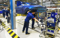 NEWS - Renault erhält Staatsgarantie und prüft Werksschliessungen (Archiv)