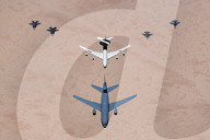 NEWS - Manöver der U.S. Air Force über den Vereinigten Arabischen Emiraten
