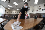 NEWS - Coronavirus: Abstandsregeln in Restaurants in Coral Springs, Florida