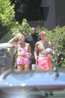 EXKLUSIV - Justin Bieber und Hailey Baldwin geniessen das sonnige Memorial-Day-Wochenende 
