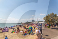 NEWS - Coronavirus: Gut besuchte Strände in Grossbritannien am Bank Holiday Montag