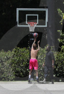 Justin Bieber Seen Playing Basketball with his Bodyguard