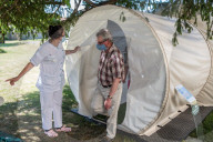 NEWS - Coronavirus: Besuch von Seniorenheimbewohnern in einer Blase