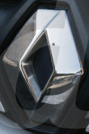 NEWS - Macron will Renault zum MarktfÃ¼hrer fÃ¼r Elektroautos machen