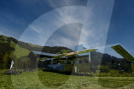 FEATURE - Das Spiegel-Chalet des Künstlers Doug Aitken in Gstaad