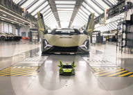 FEATURE - Lamborghini-Supersportwagen von Lego, den sich viele leisten können