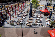 NEWS - Coronavirus: Restaurants und Cafes in Rotterdam mit Sicherheitsabstand