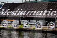 NEWS - Coronavirus: Gewächshäuser als Schutz im Amsterdamer Restaurant Mediamatic