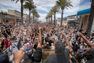 NEWS - USA Unruhen: Black Lives Matter-Demonstration in Hermosa Beach, Los Angeles