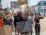 NEWS - USA Unruhen: Black Lives Matter-Demonstration in Hermosa Beach, Los Angeles