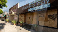 NEWS - USA Unruhen: Verbarrikadierte Shops in Los Angeles