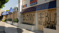 NEWS - USA Unruhen: Verbarrikadierte Shops in Los Angeles