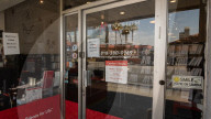 NEWS - USA Unruhen: Verbarrikadierte Shops in Los Angeles