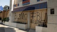 NEWS - USA Unruhen: Verbarrikadierte Shops in Los Angeles