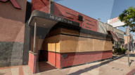 NEWS - USA Unruhen: Verbarrikadierte Shops in Los Angeles