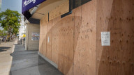 NEWS - USA Unruhen: Verbarrikadierte Shops in Los Angeles